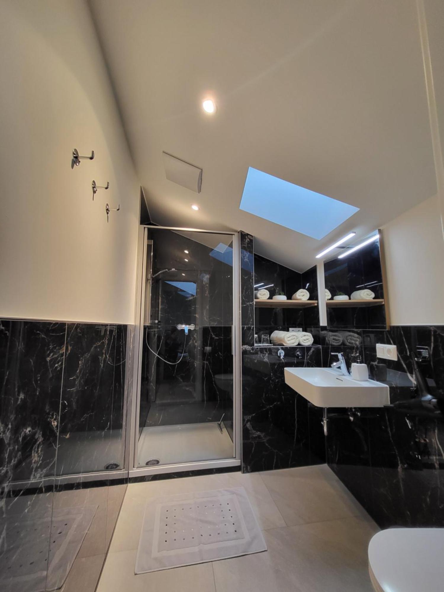 Appartements Mayr Inklusive Ganzjaehrig Gratis Zugang Zur Alpentherme Und Im Sommer Kostenlose Bergbahnnutzung Бад Хофгаштайн Экстерьер фото